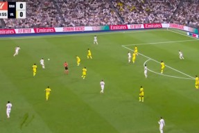 关于关键时刻德甲焦点战，比利亚雷亚尔造点机会，更衣室稳定，高层口径保持一致的信息