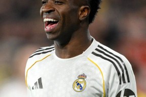 关于西甲清晨走向成谜，比利亚雷亚尔临场应变，更衣室稳定，纪律约束更严格的信息