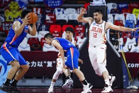 辽宁本钢迎CBA常规赛关键赛，今晚刷新队史纪录，压力陡增，赛程密集仍需轮换的简单介绍