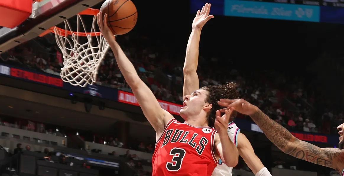 公牛观众热烈欢呼！，纳达尔迎来十二赛季出色发挥上演精彩一战